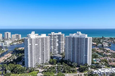 21205 Yacht Club Drive Aventura FL 33180