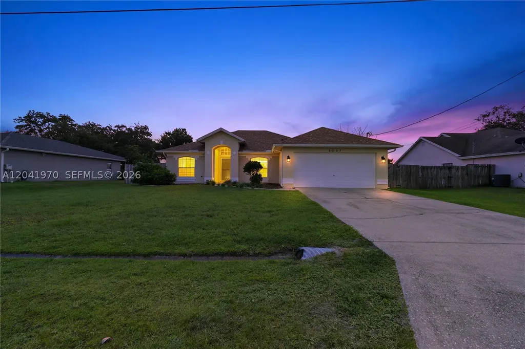 2257 SW Picture Terrace Port St. Lucie FL 34953