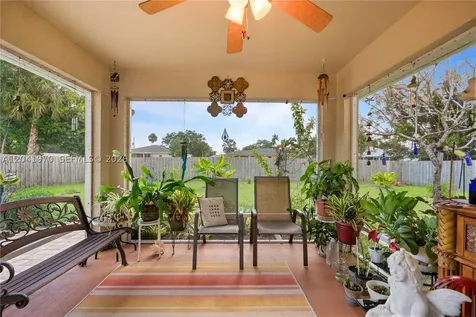 2257 SW Picture Terrace Port St. Lucie FL 34953