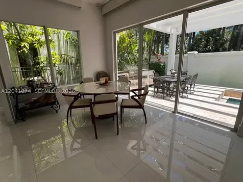 18975 Atlantic Boulevard Sunny Isles Beach FL 33160