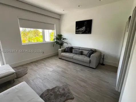 18975 Atlantic Boulevard Sunny Isles Beach FL 33160