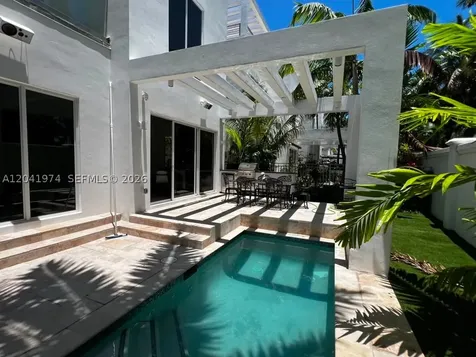 18975 Atlantic Boulevard Sunny Isles Beach FL 33160