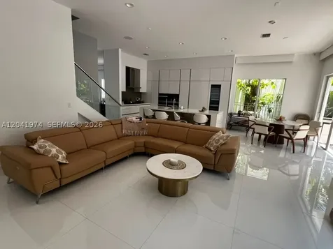 18975 Atlantic Boulevard Sunny Isles Beach FL 33160