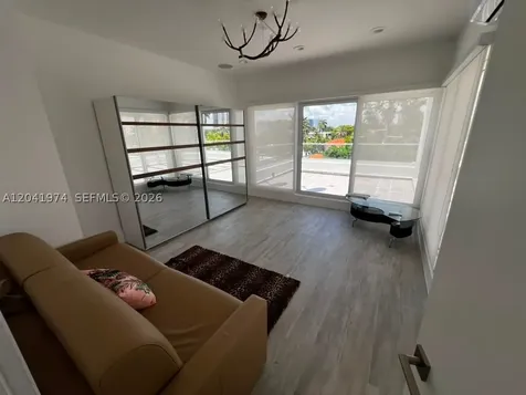 18975 Atlantic Boulevard Sunny Isles Beach FL 33160
