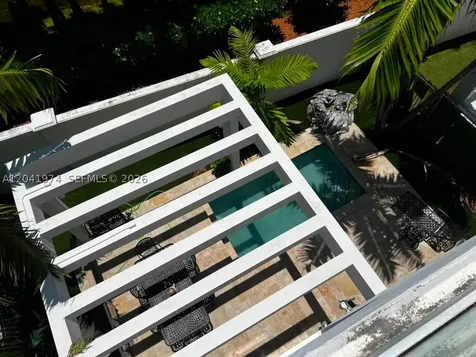 18975 Atlantic Boulevard Sunny Isles Beach FL 33160