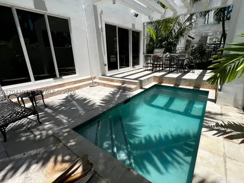 18975 Atlantic Boulevard Sunny Isles Beach FL 33160