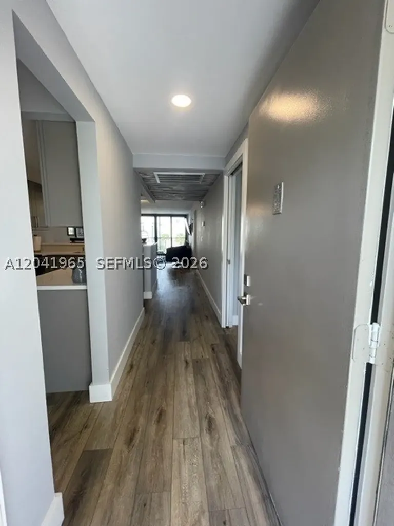 17 Royal Palm Way Boca Raton FL 33432