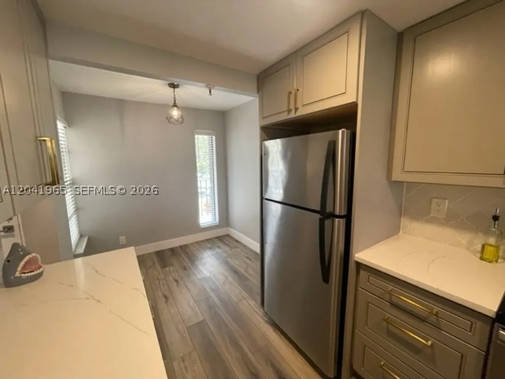17 Royal Palm Way Boca Raton FL 33432