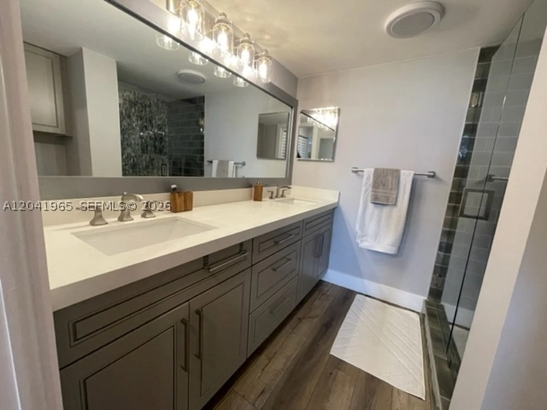 17 Royal Palm Way Boca Raton FL 33432