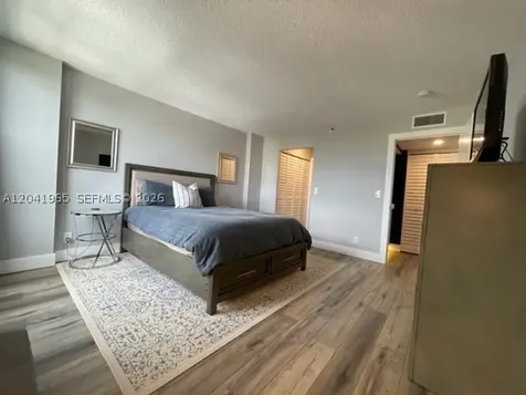 17 Royal Palm Way Boca Raton FL 33432
