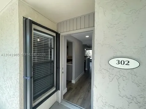 17 Royal Palm Way Boca Raton FL 33432