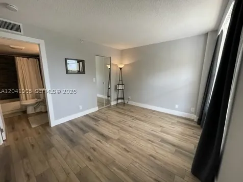 17 Royal Palm Way Boca Raton FL 33432