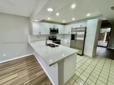 11894 SW 12th Place Davie FL 33325