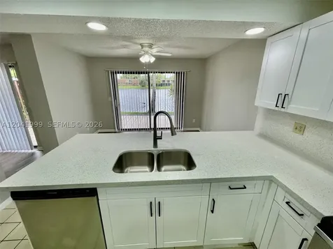 11894 SW 12th Place Davie FL 33325