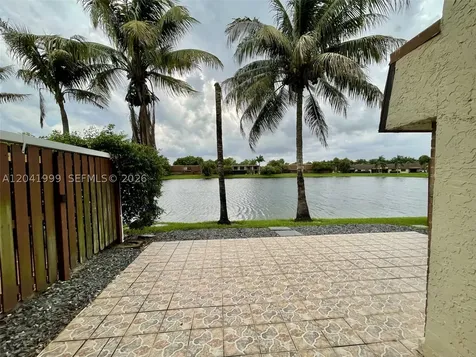 11894 SW 12th Place Davie FL 33325