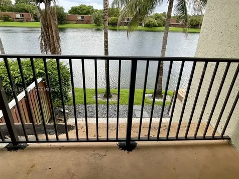 11894 SW 12th Place Davie FL 33325