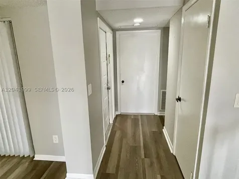 11894 SW 12th Place Davie FL 33325