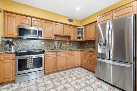 443 SW 4th Avenue Miami FL 33130