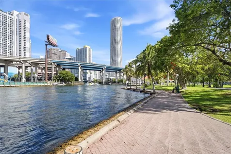 443 SW 4th Avenue Miami FL 33130