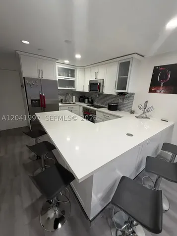 9520 SW 8th Street Miami FL 33174