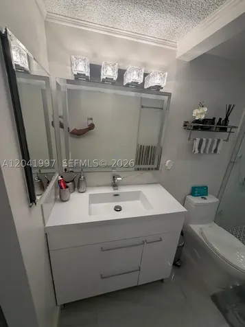 9520 SW 8th Street Miami FL 33174