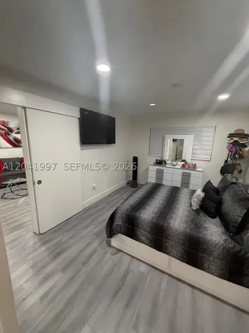 9520 SW 8th Street Miami FL 33174