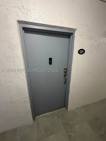 9520 SW 8th Street Miami FL 33174