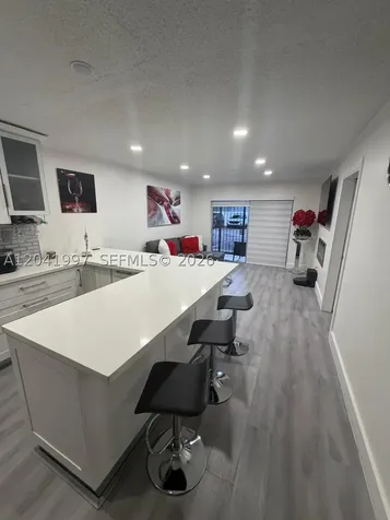 9520 SW 8th Street Miami FL 33174