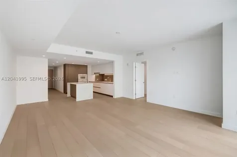 9221 E Bay Harbor Drive Bay Harbor Islands FL 33154