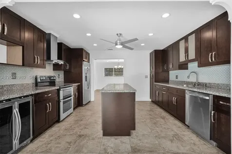 7700 SW 139th Terrace Palmetto Bay FL 33158