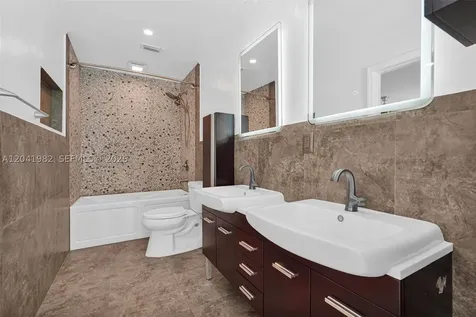 7700 SW 139th Terrace Palmetto Bay FL 33158