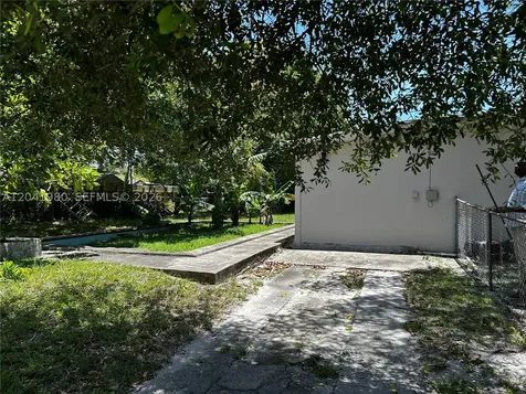 295 NW 189th Terrace Miami Gardens FL 33169