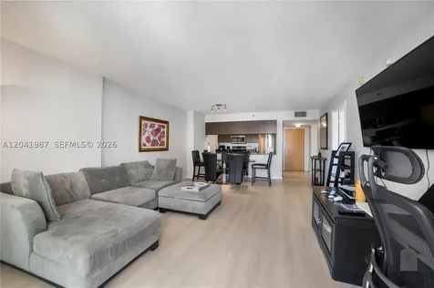 1200 Brickell Bay Drive Miami FL 33131