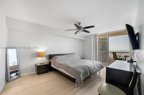 1200 Brickell Bay Drive Miami FL 33131