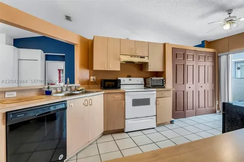 220 NW 207th Way Pembroke Pines FL 33029
