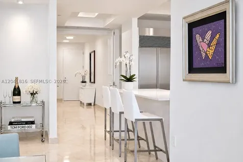 100 S Pointe Drive Miami Beach FL 33139