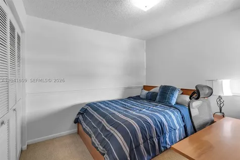 4766 SW 154th Avenue Miami FL 33185