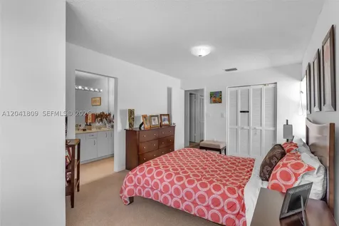 4766 SW 154th Avenue Miami FL 33185