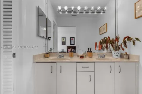 4766 SW 154th Avenue Miami FL 33185