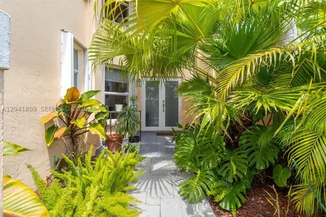 4766 SW 154th Avenue Miami FL 33185