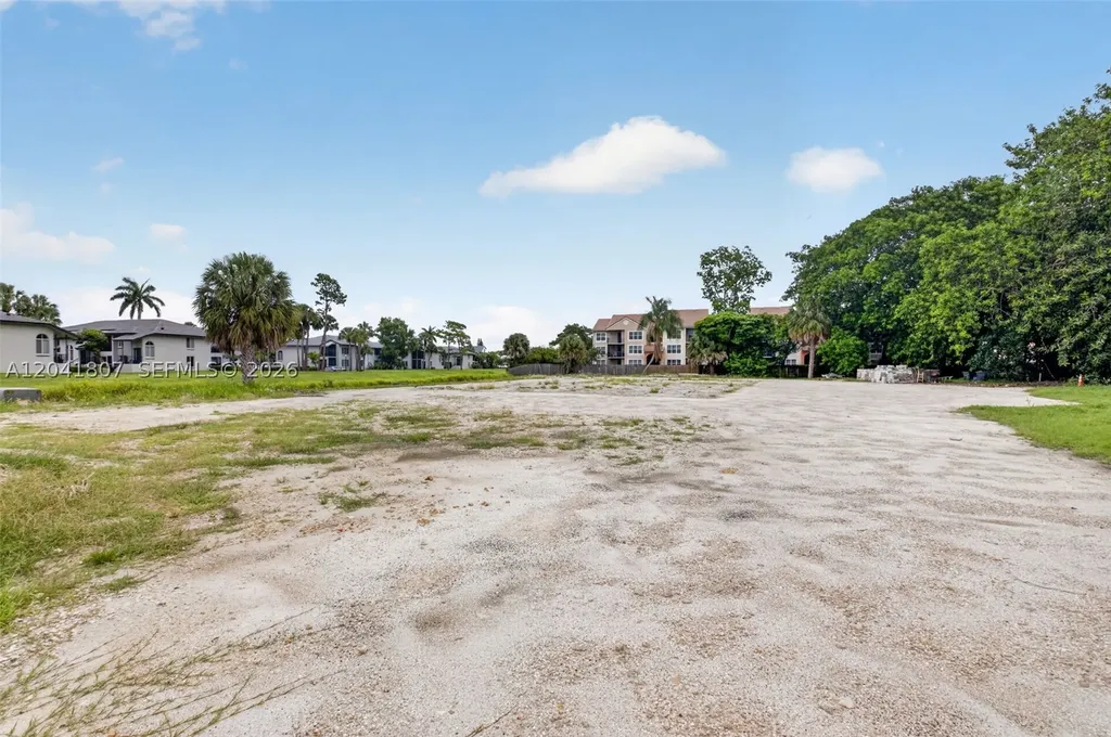 22962 Camino Del Mar Boca Raton FL 33433