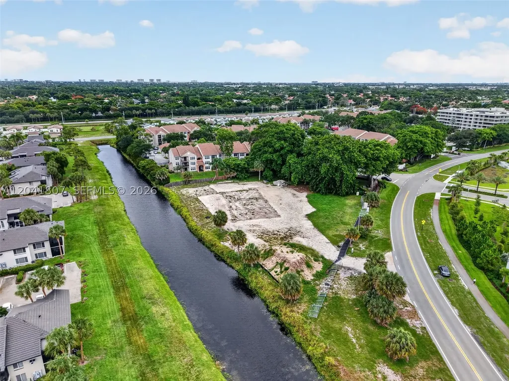 22962 Camino Del Mar Boca Raton FL 33433