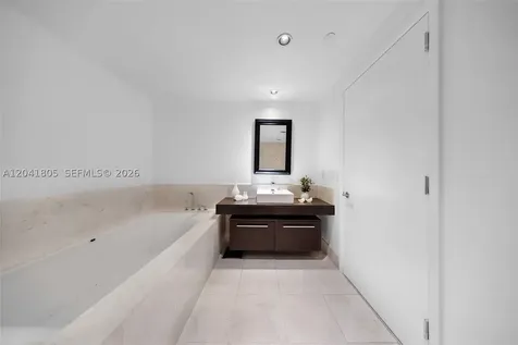 17121 Collins Avenue Sunny Isles Beach FL 33160