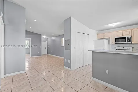 1261 SE 27th Street Homestead FL 33035