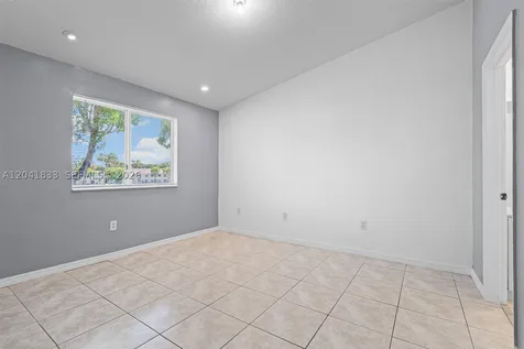 1261 SE 27th Street Homestead FL 33035