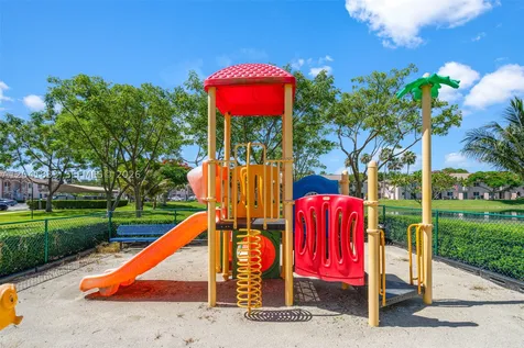 1261 SE 27th Street Homestead FL 33035