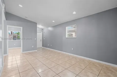1261 SE 27th Street Homestead FL 33035