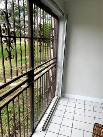 9280 Fontainebleau Bl Miami FL 33172