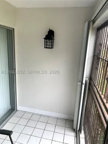 9280 Fontainebleau Bl Miami FL 33172