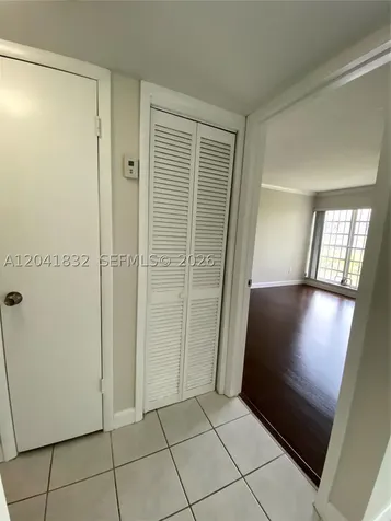 9280 Fontainebleau Bl Miami FL 33172